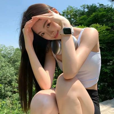 男生女生向前冲